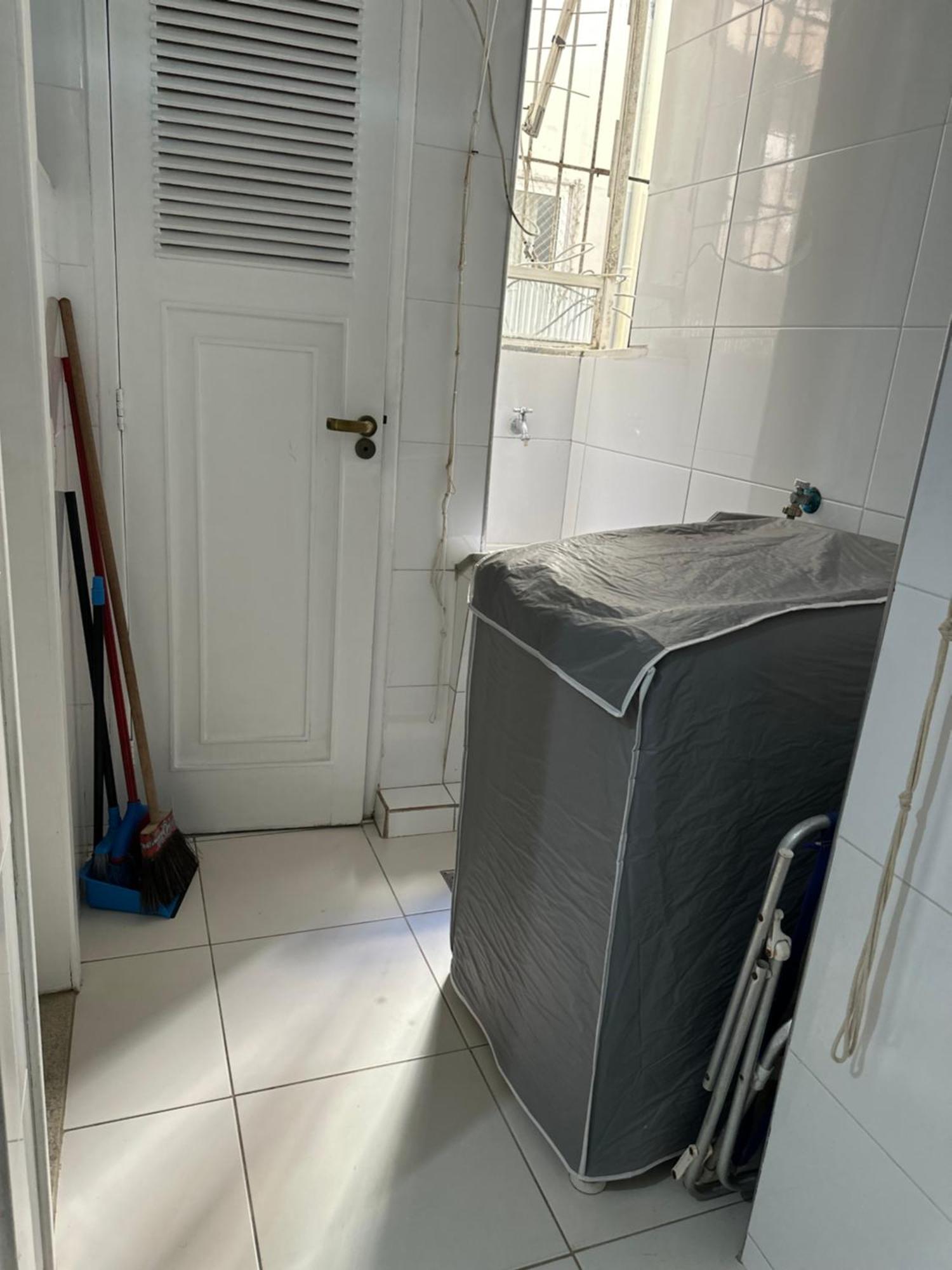 Apartemen No Posto Nove Em Ipanema! Quadra Da Praia! Rio de Janeiro