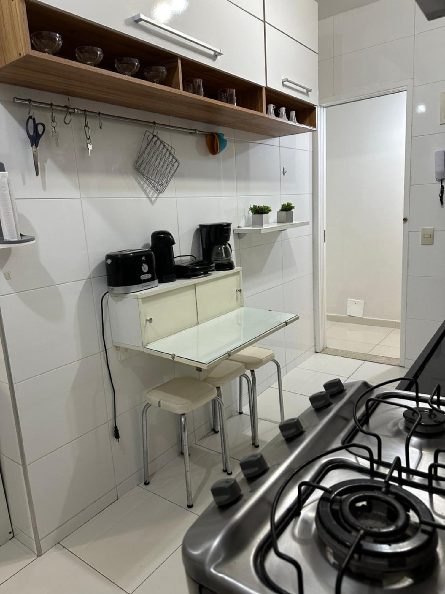 Apartemen No Posto Nove Em Ipanema! Quadra Da Praia! Rio de Janeiro